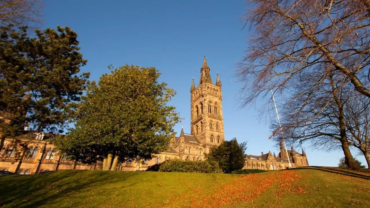 Glasgow, United Kingdom — flight destination from Bangkok