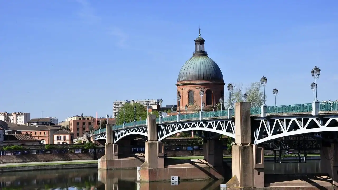Toulouse, France — flight destination from Bangkok